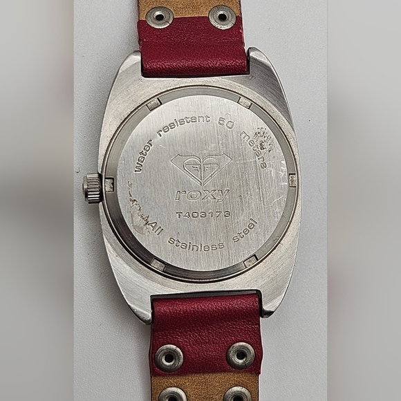 ๐ข3/$19๐ข ROXY Wine Red Burgundy Biker Style Watch Untested - Picture 4 of 4